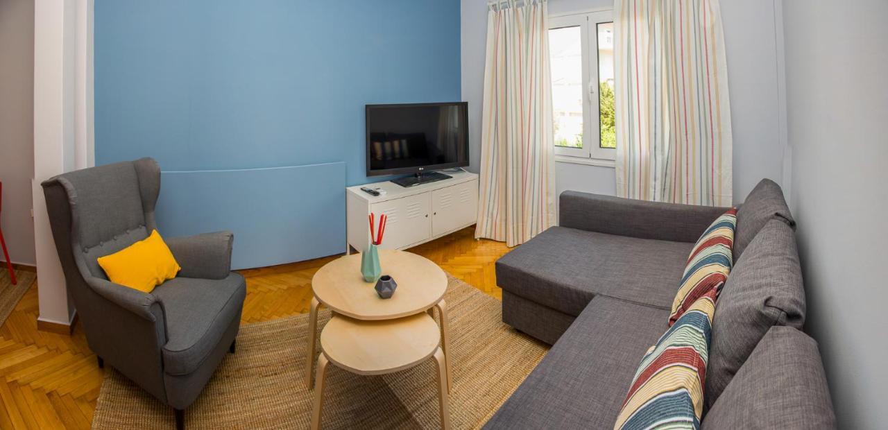 Fully Renovated And Relaxing Apartment Atenas Exterior foto