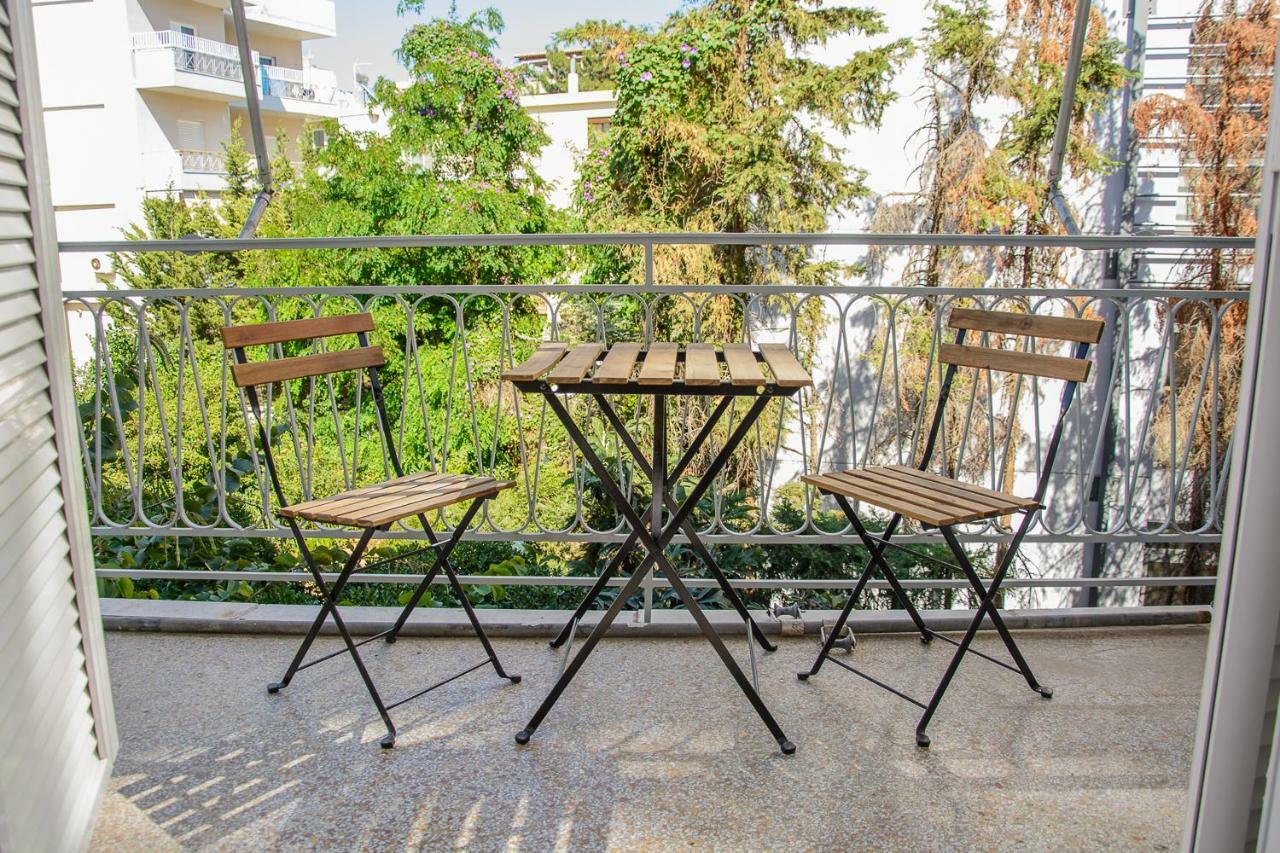 Fully Renovated And Relaxing Apartment Atenas Exterior foto